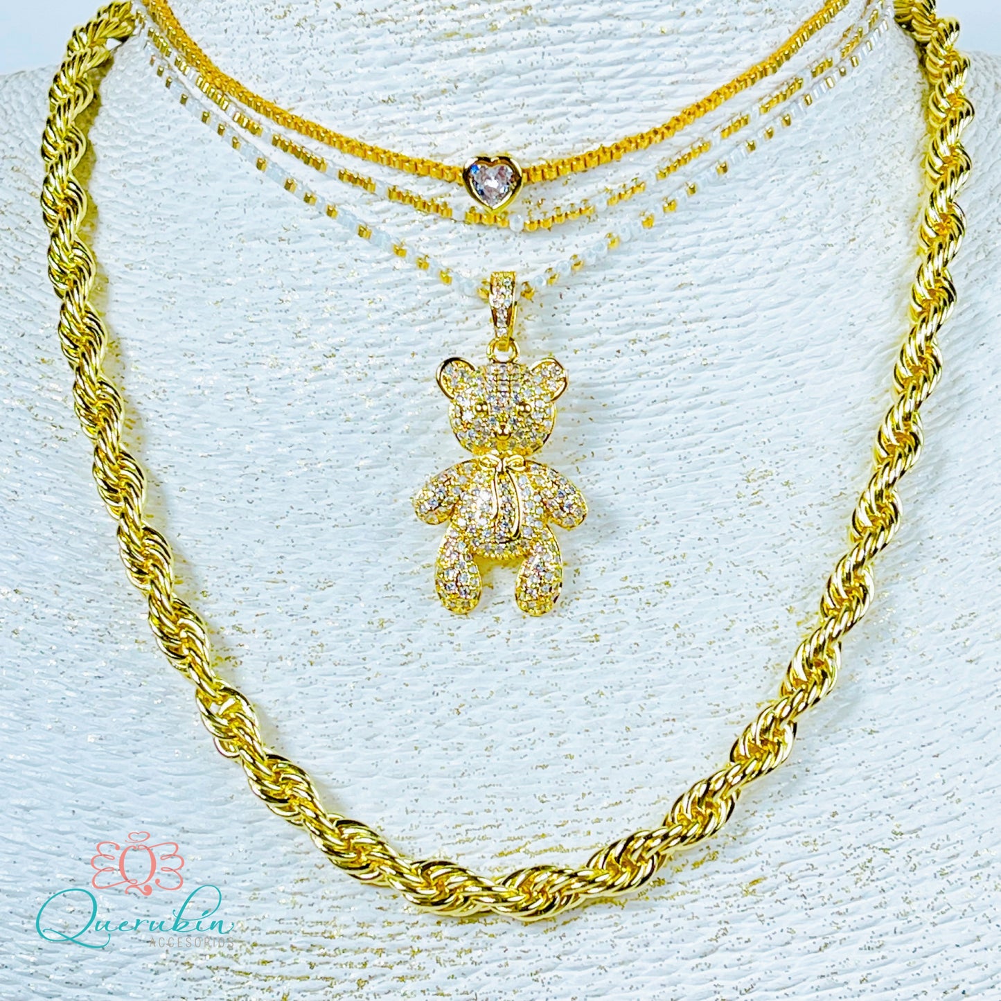 Collar Oso Corbata Blanca