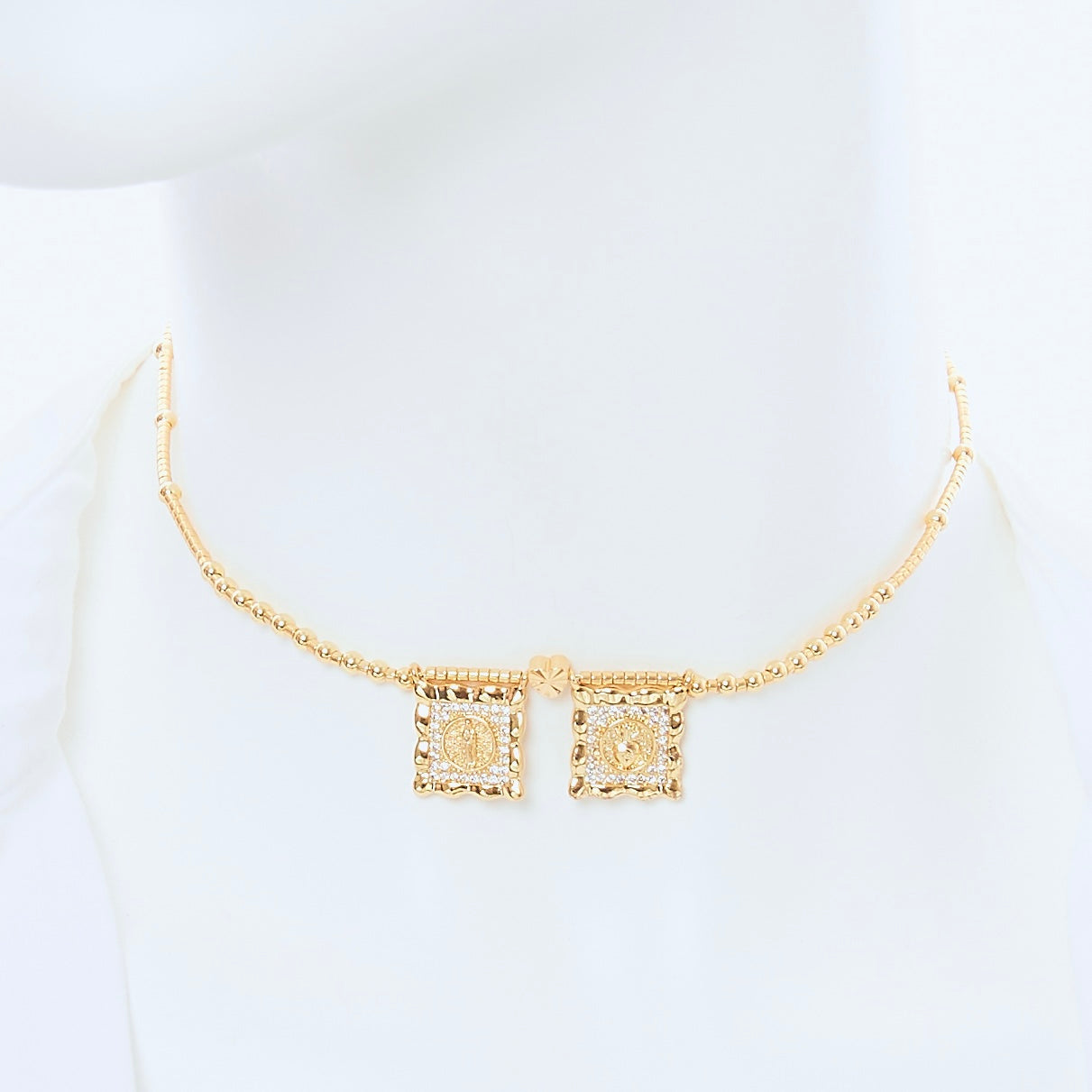 Choker Escapulario